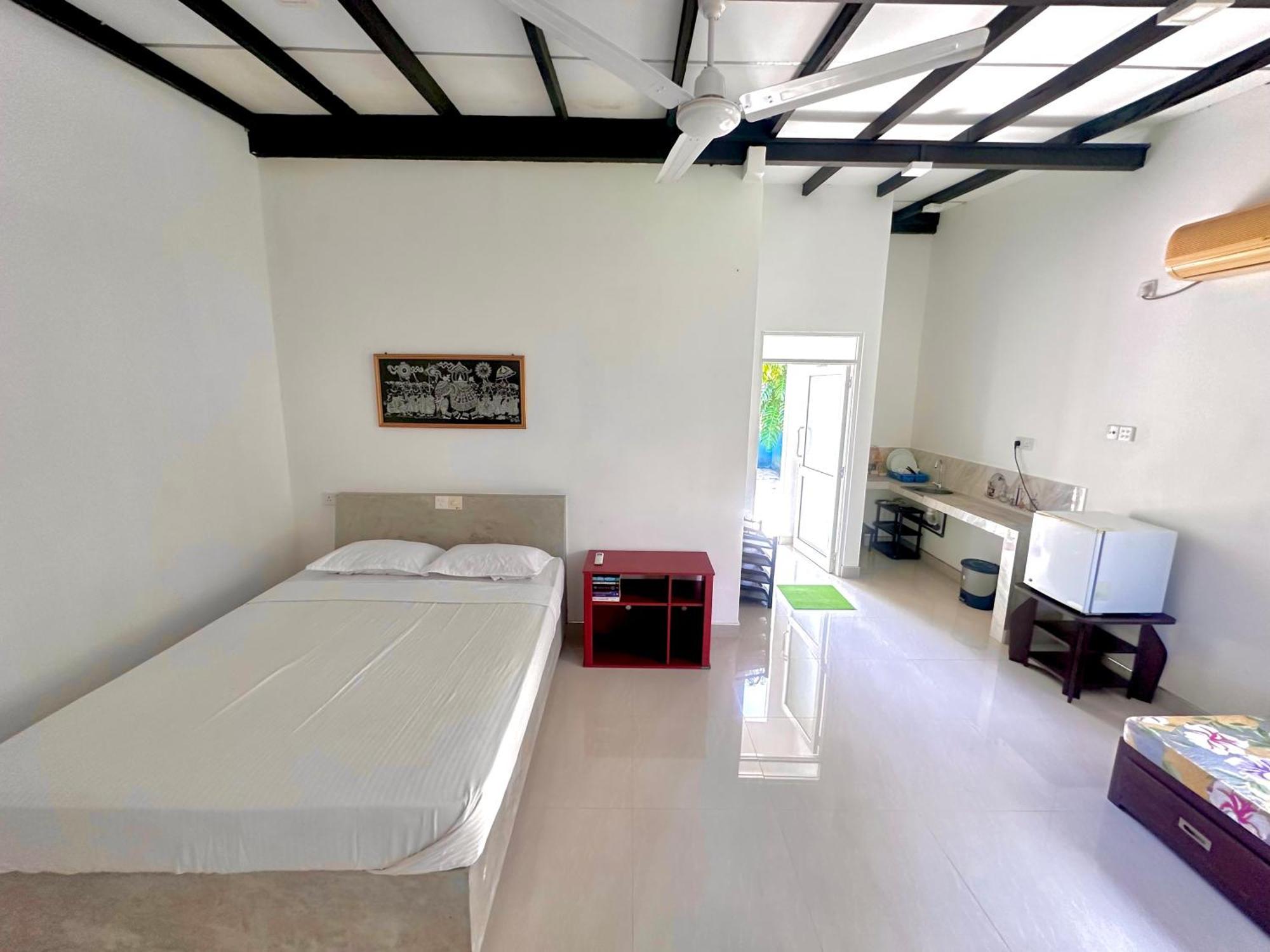 Jungle Fence Bed & Breakfast เบนโตตา ภายนอก รูปภาพ