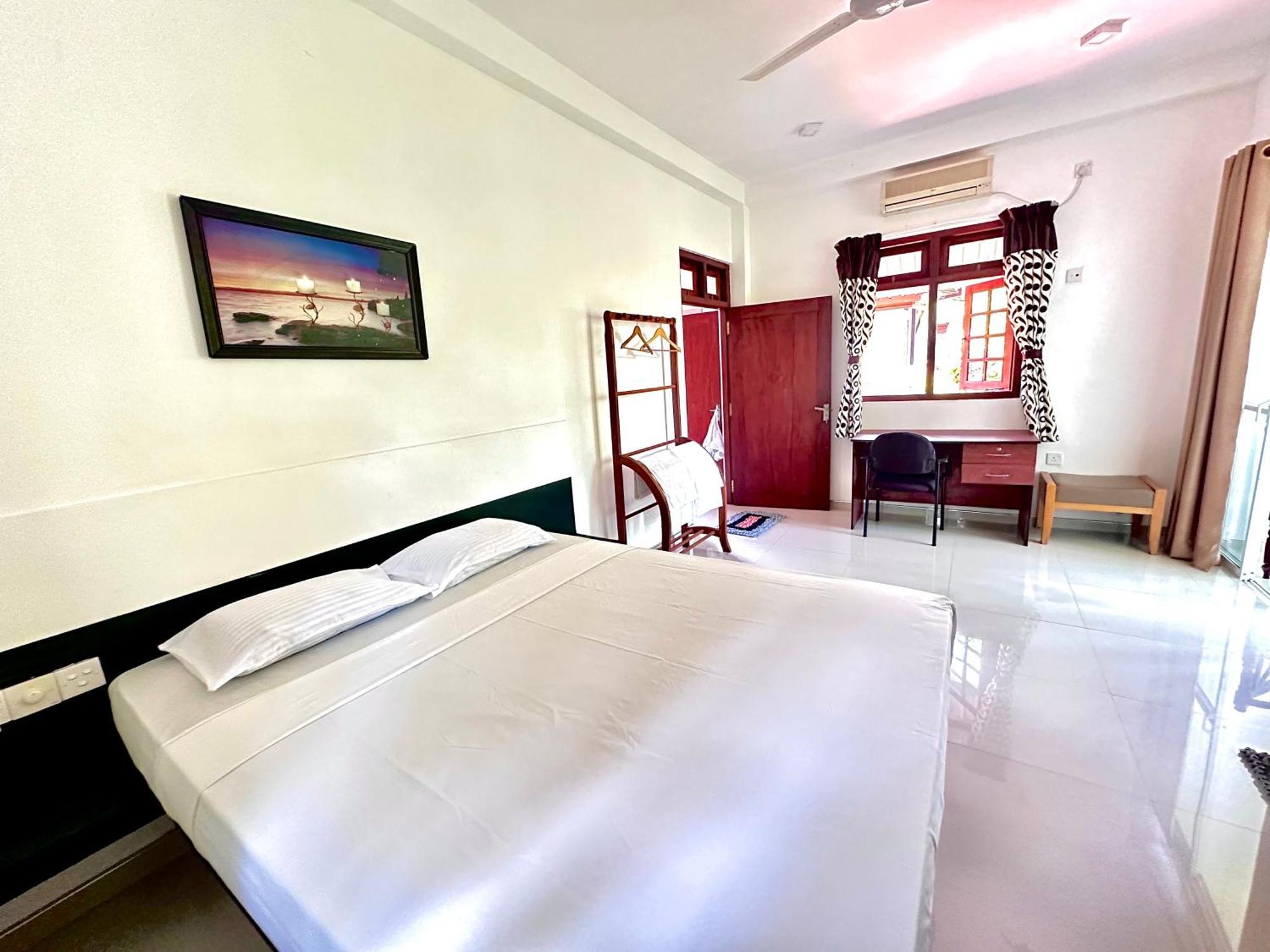 Jungle Fence Bed & Breakfast เบนโตตา ภายนอก รูปภาพ